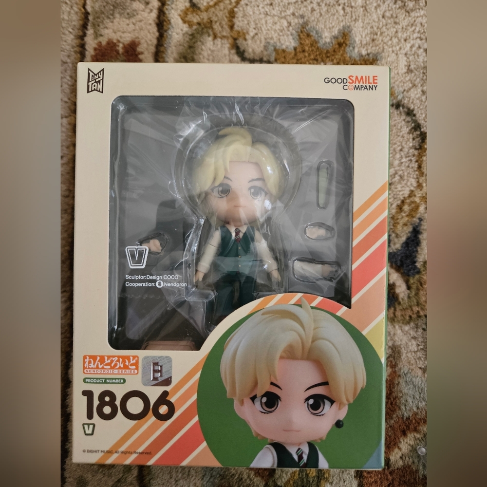 *NIB* tinyTAN BTS Nendoroid Fig 1806 Taehyung V KPOP Dynamite